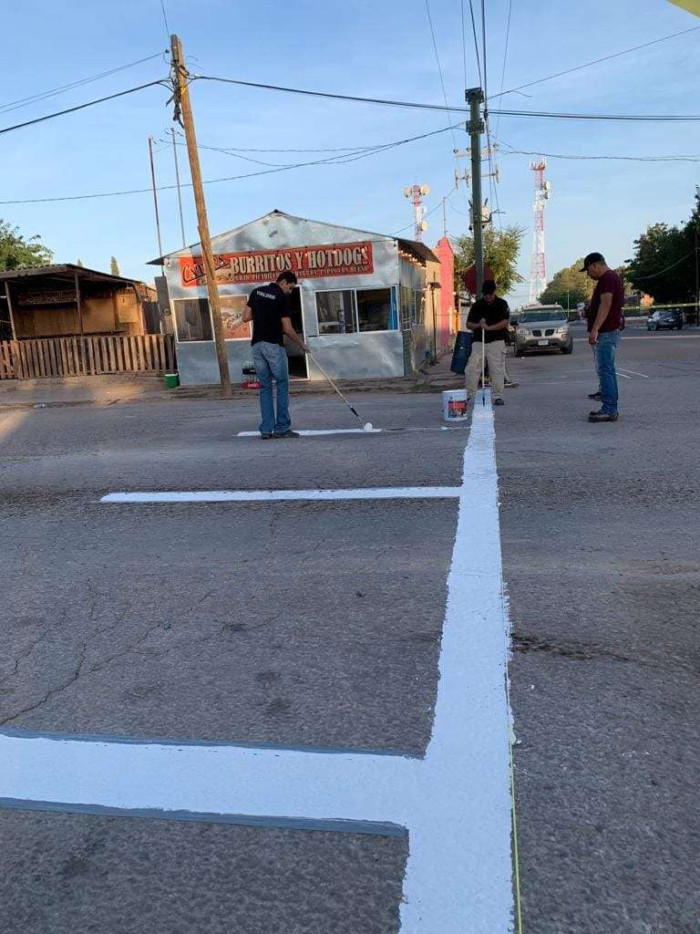 Pintan en Ascensión cruces peatonales y reductores de velocidad La