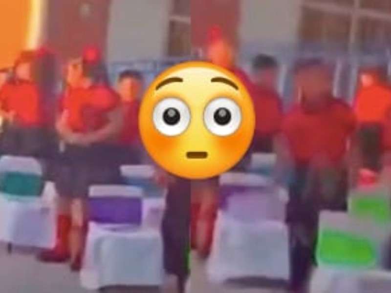 Se filtra audio erótico de maestra en plena graduación de kínder