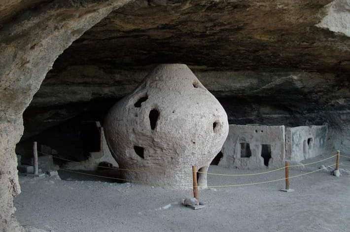 Un granero gigante: Cueva de la Olla